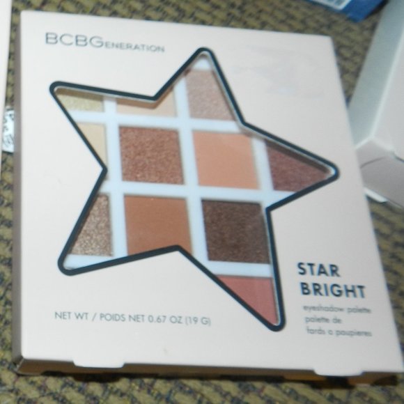 BCBG BCBGeneration 16 Pc Shade Eyeshadow Palette Star to Star Bright NWT/NEW! - Picture 6 of 11